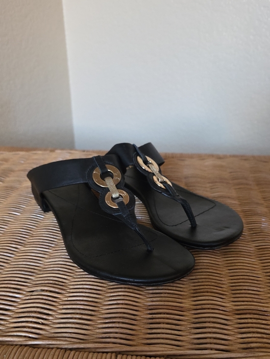 Isola Shoes - Isola Black Thong Sandals with Gold Rings